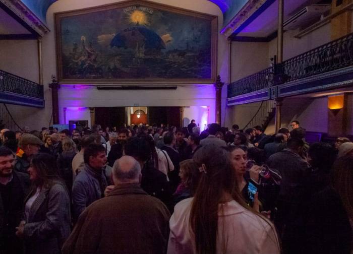 Gala de Vinos al Río